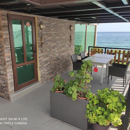 Hemingway Rooms In Happy Beach Varna Exterior foto