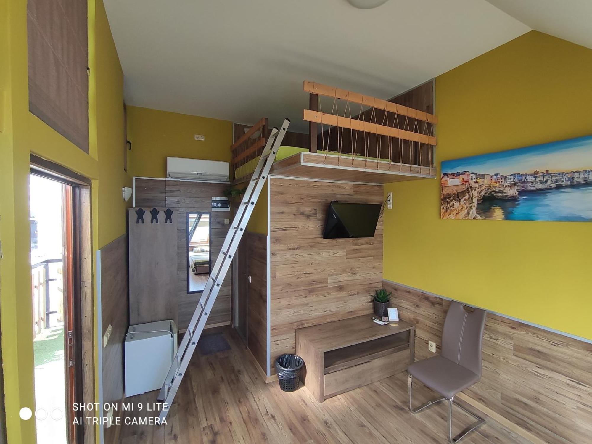 Hemingway Rooms In Happy Beach Varna Exterior foto