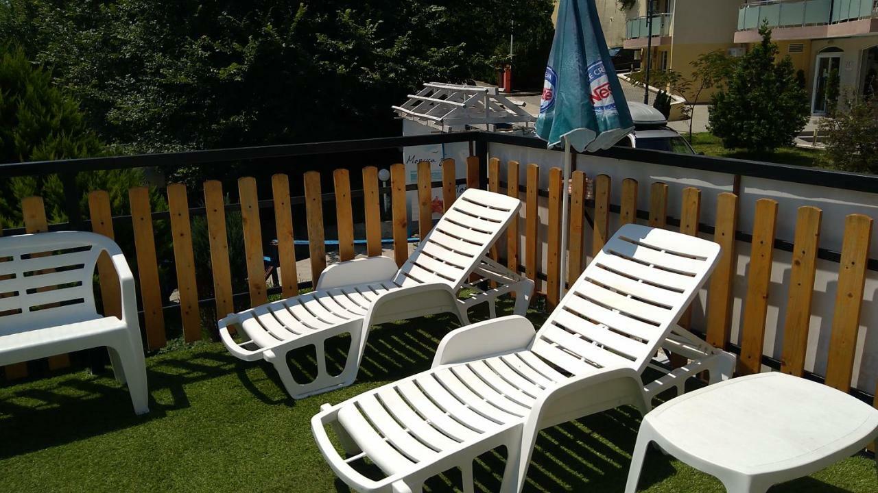Hemingway Rooms In Happy Beach Varna Exterior foto